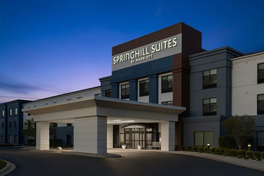 SpringHill Suites by Marriott Grand Rapids Airport Southeast - Image 1
