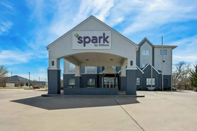 Spark by Hilton Stillwater - Image 1