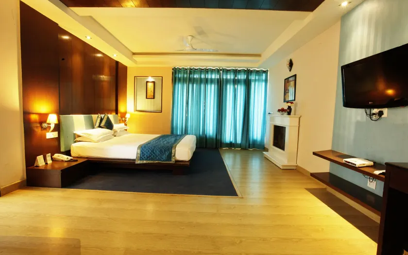 Flag House Resort - Image 1