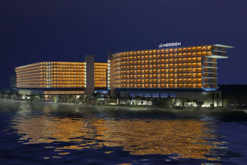 Le Meridien Xiaojing Bay - Image 1