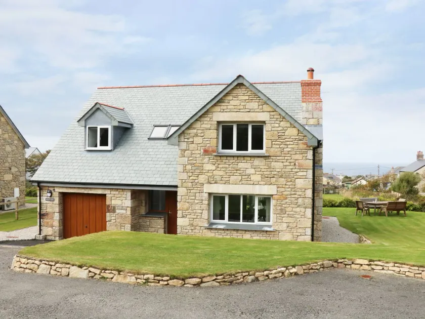 Myles View - Image 1