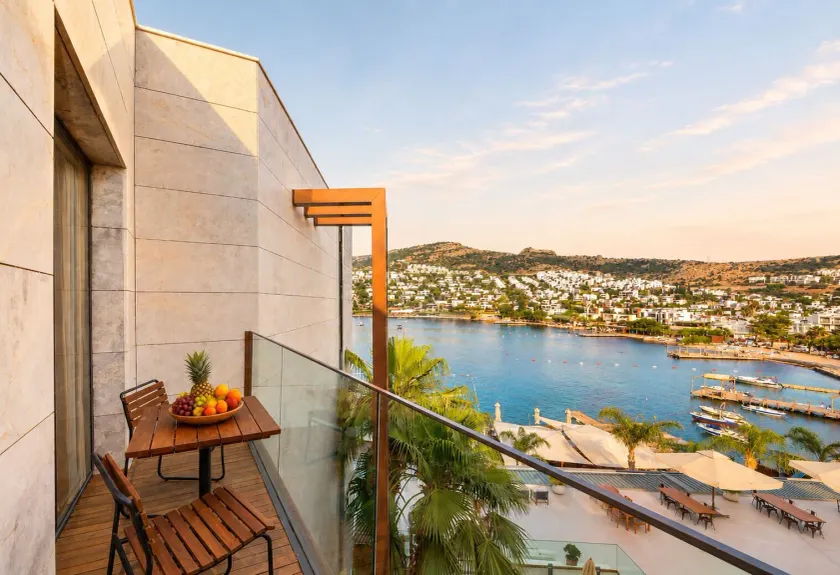 Mare Deluxe Residences & Villas - Image 1