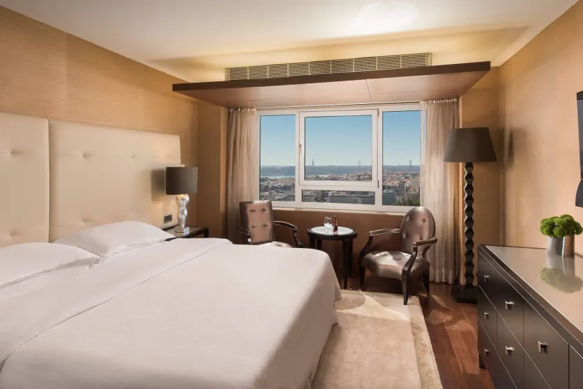 Sheraton Lisboa Hotel & Spa - Image 1