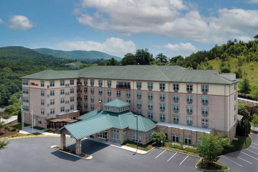 Hilton Garden Inn Roanoke - Image 1