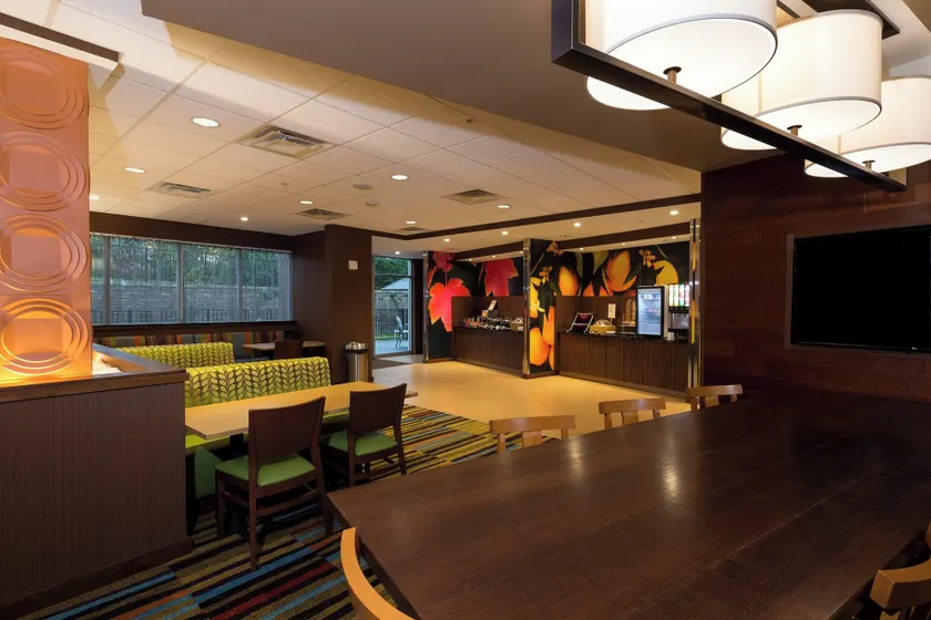 Fairfield Inn & Suites by Marriott Detroit Chesterfield - Image 1
