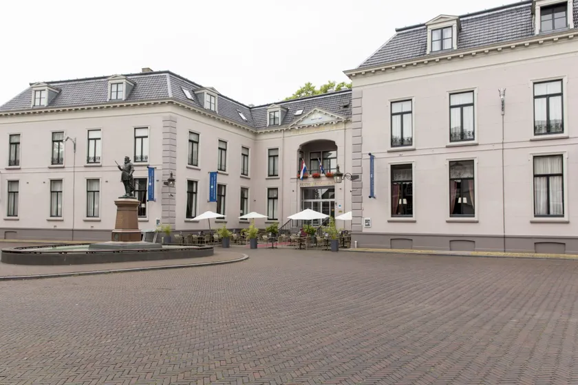 Fletcher Hotel Paleis Stadhouderlijk Hof - Image 1