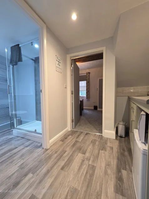 Southwell Stays - Image 1