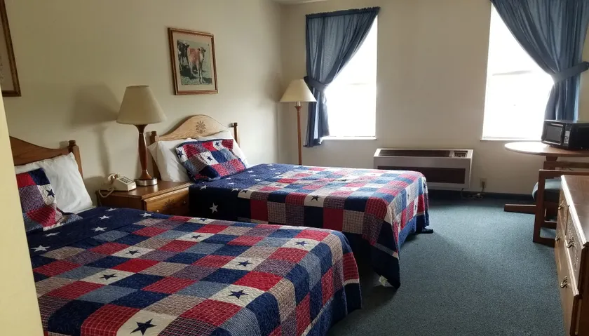 CountrySide Inn - Image 1