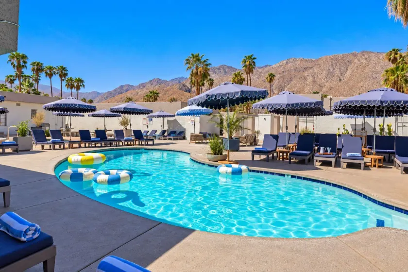 Casa Oliver Hotel & Resort - A Men's Clothing Optional Resort in Palm Springs - Image 1