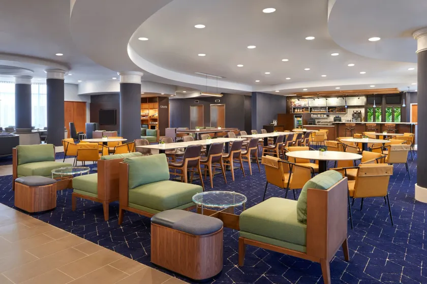 Courtyard by Marriott Toronto Markham - Image 1