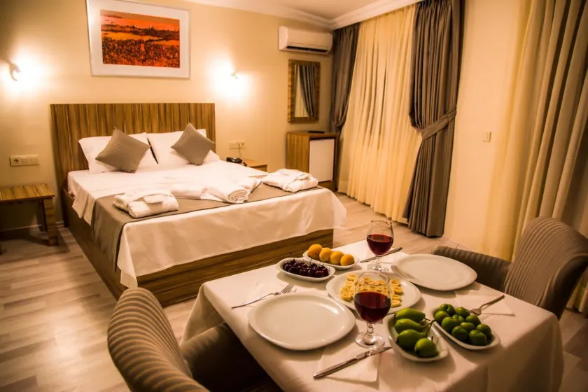 Berlin Hotel Nisantasi - Image 1