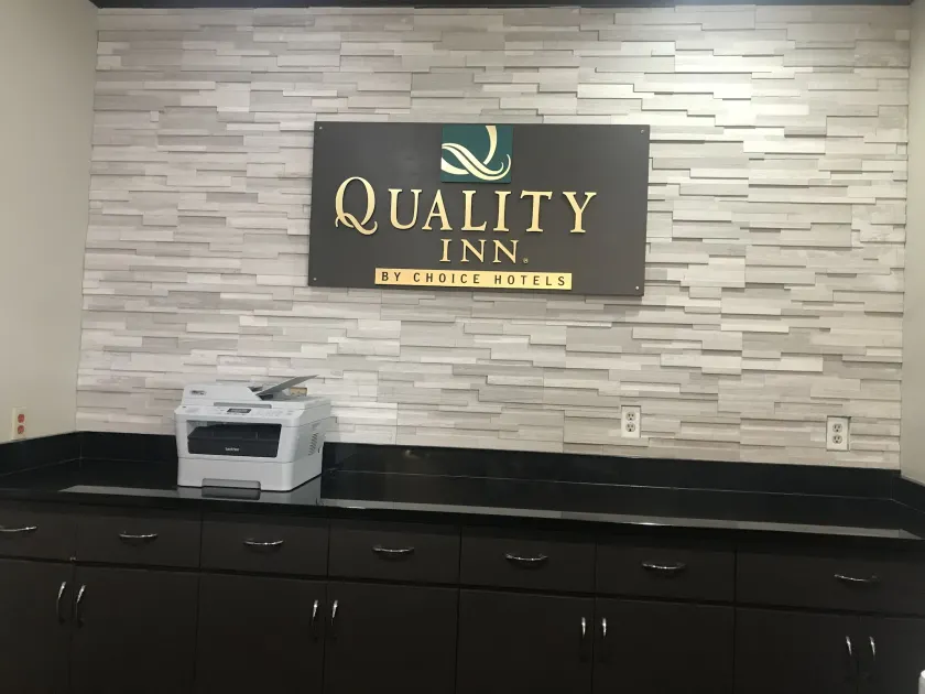 Quality Inn Forsyth Decatur - Image 1