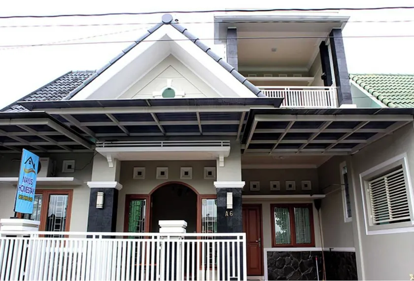EXPRESS O 92106 Nayus Homestay Syariah - Image 1