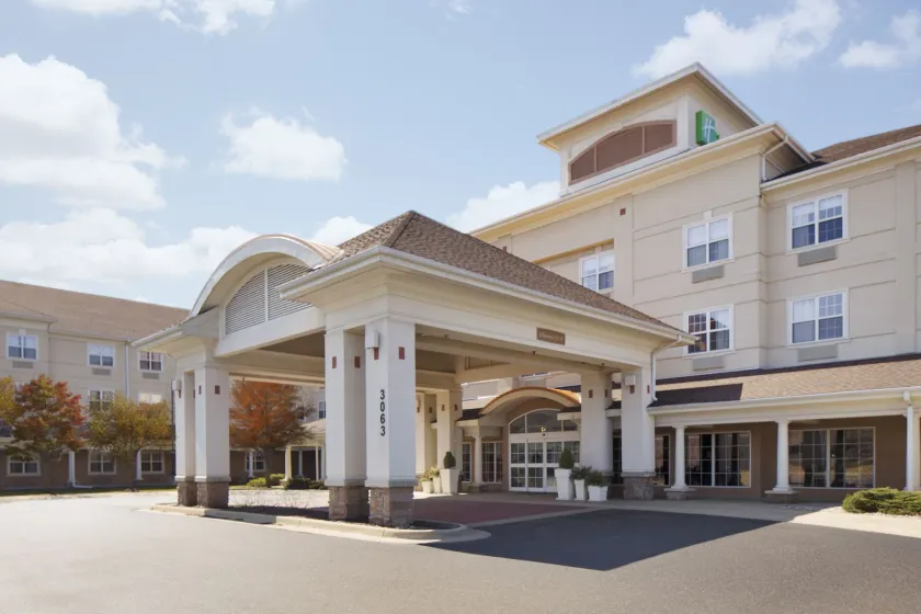 Holiday Inn Grand Rapids-Airport by IHG - Image 1