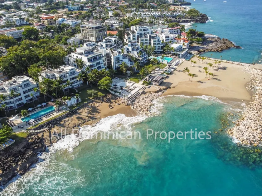 "Infinity Blue", Private Beach! - Image 1