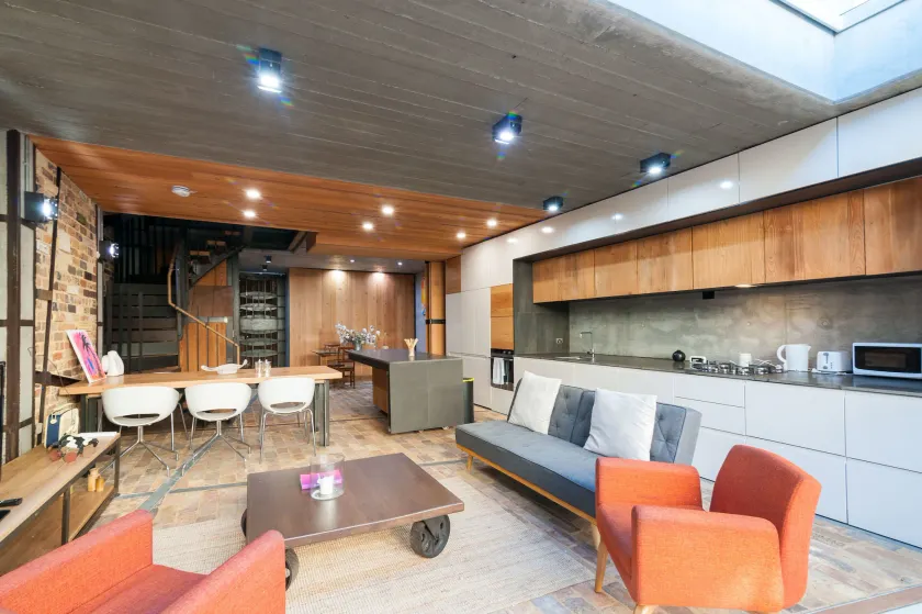 Executive Rental Style House - Image 1