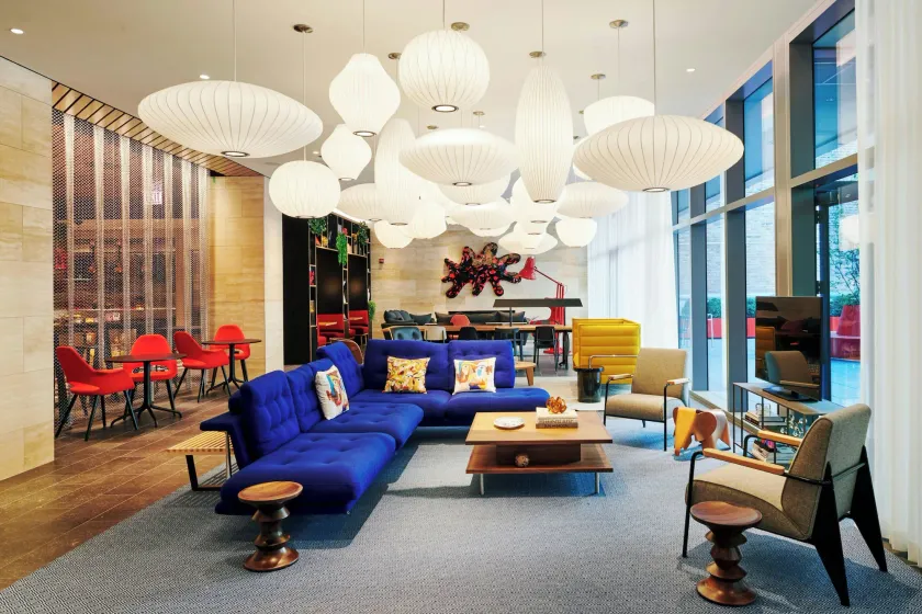 citizenM Chicago Downtown - Image 1