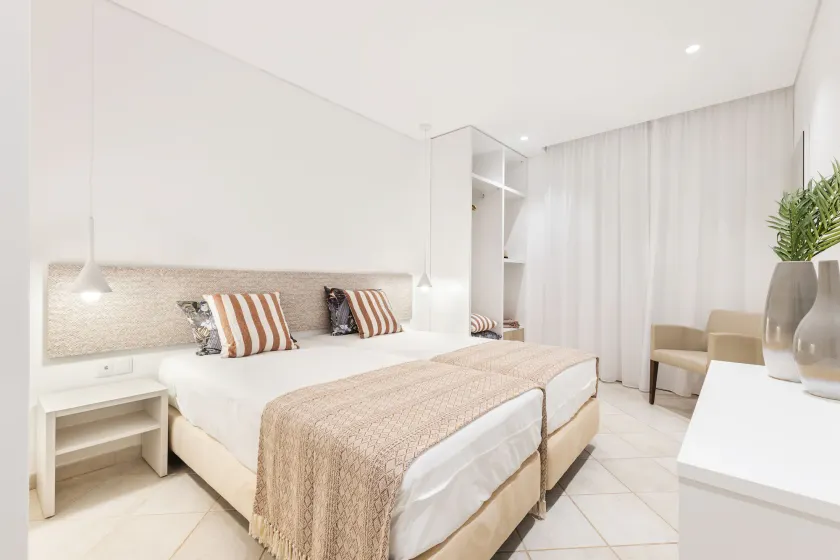 Quinta Pedra Dos Bicos - Image 1