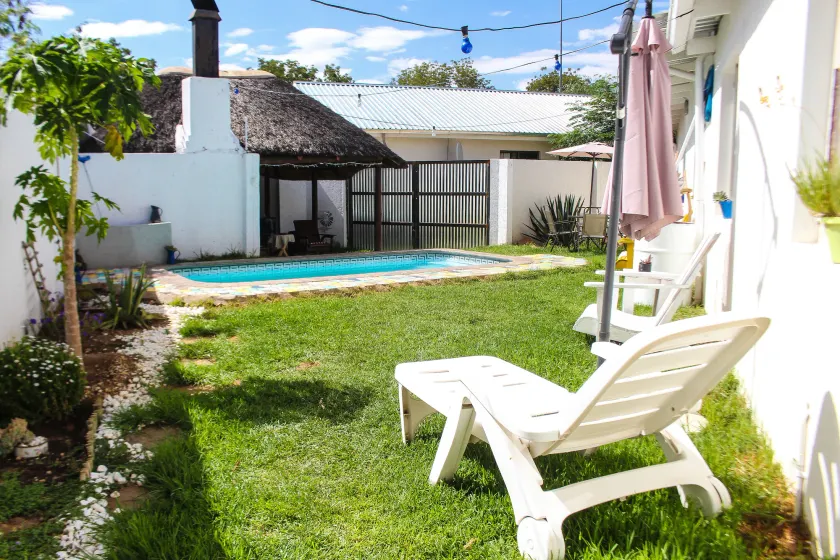 Kate's Nest Guesthouse & Backpackers - Image 1