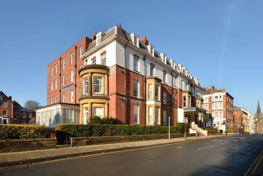 The Caledonian New Southlands Hotel - Image 1