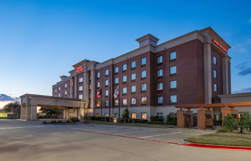 Hampton Inn & Suites-Dallas Allen - Image 1