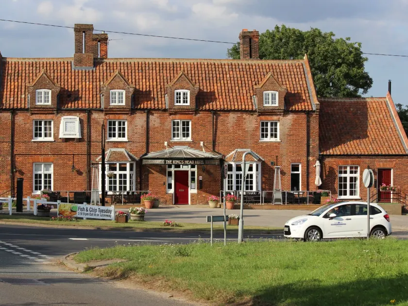 Kings Head Hotel - Image 1