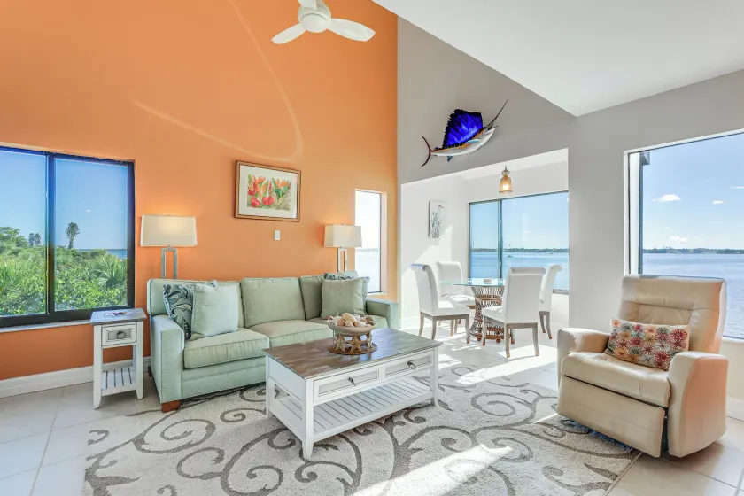 Effortless Escape – Walk-Out 2BR at Tamarind - Image 1