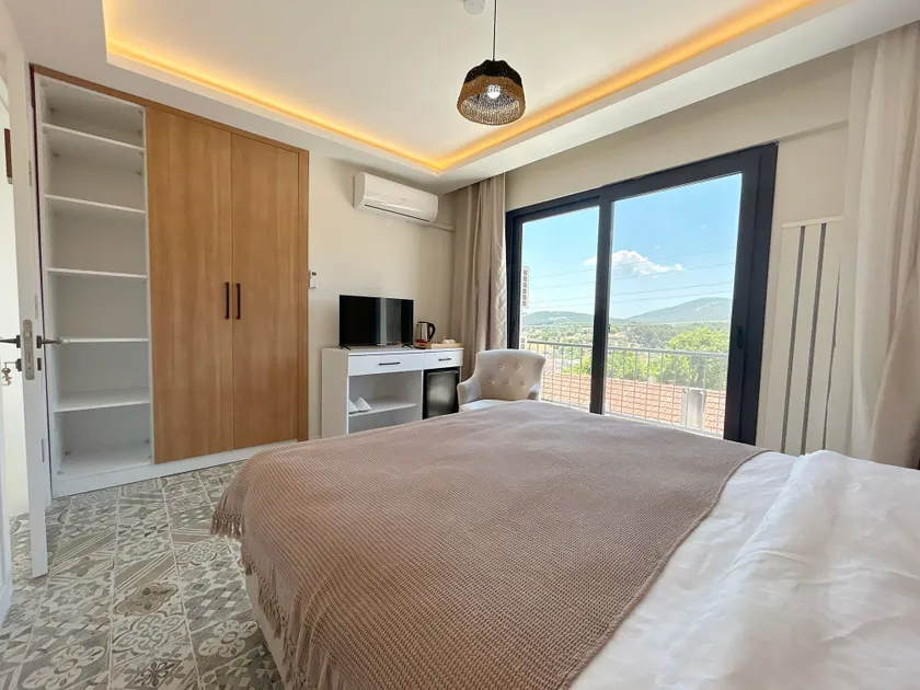 Urla Karya Otel - Image 1