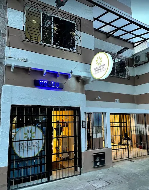 Hotel Eterna Primavera - Image 1