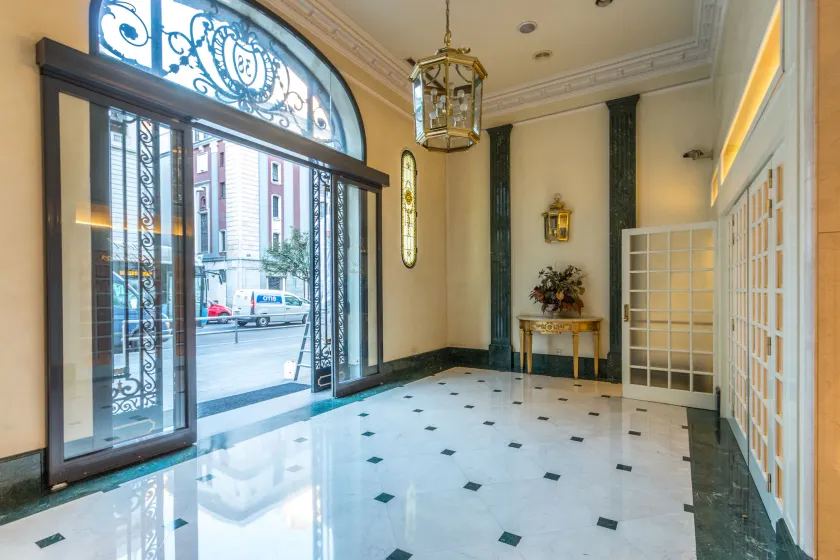 Hotel Atlántico - Interior entrance