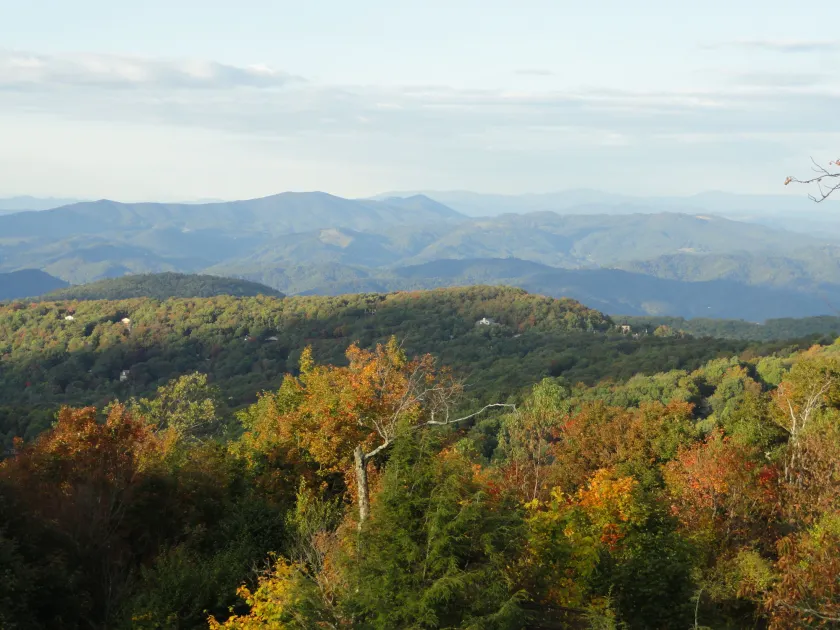 4 Seasons at Beech Mountain - Image 1