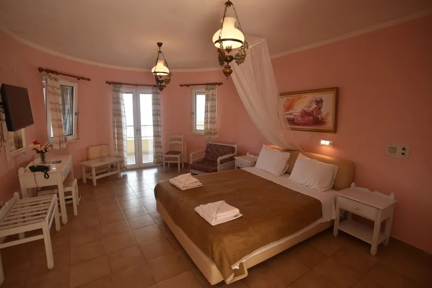 Stella Hotel Apartments - Image 1