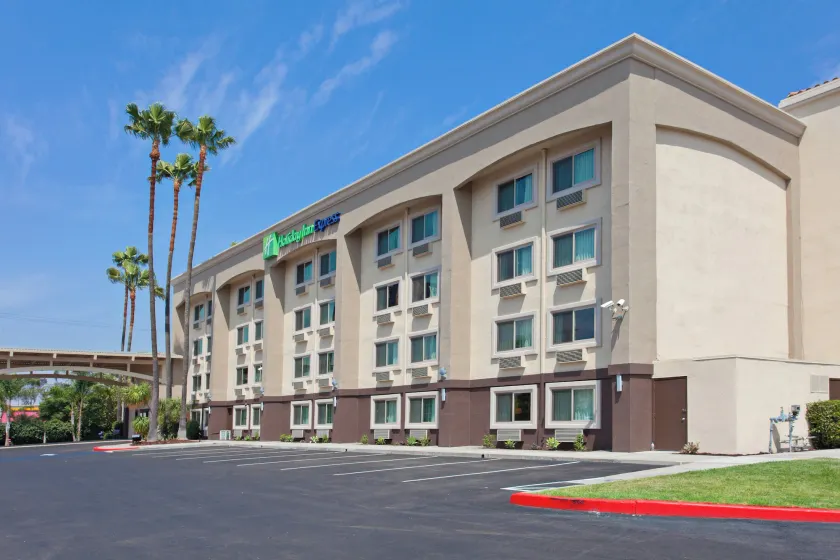 Holiday Inn Express San Bernardino Colton by IHG - Image 1