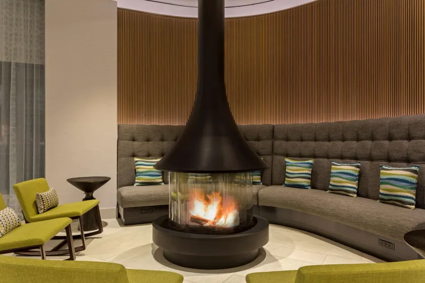Hilton Garden Inn Boston Brookline, MA - Hall