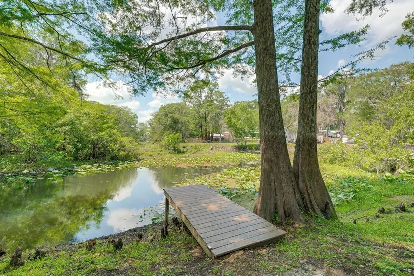 Bushnell Riverside Retreat w/ Hot Tub & Game Shed - Image 1