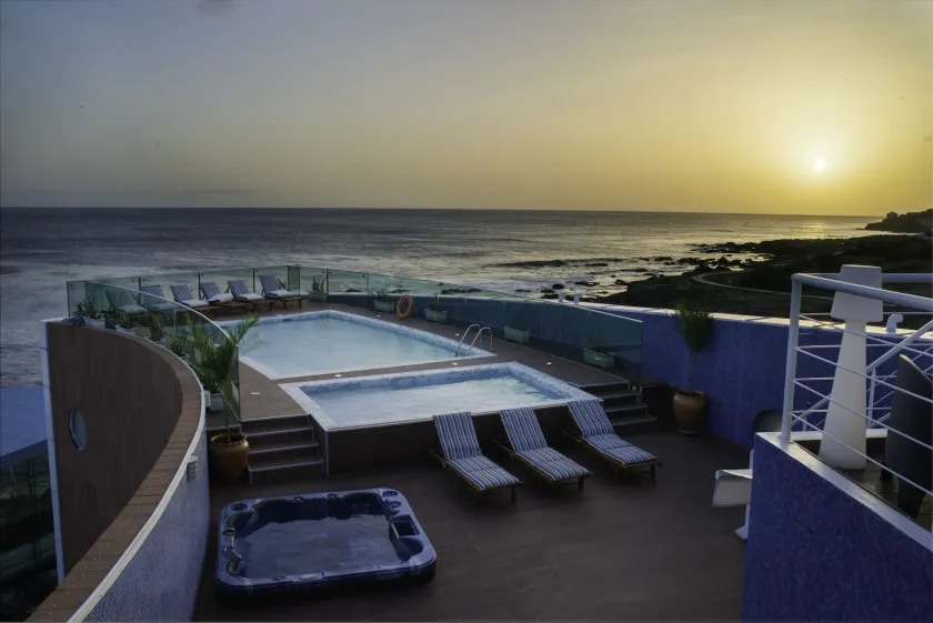 Hotel Vip Praia - Image 1