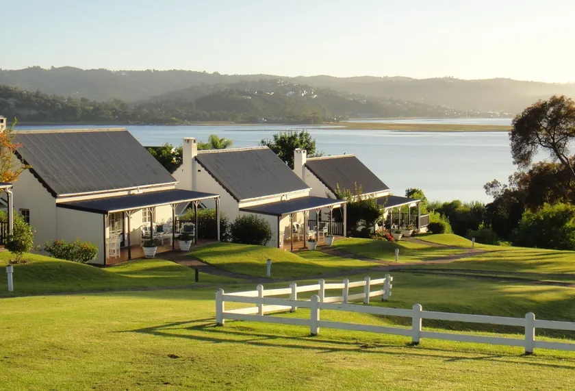 Belvidere Manor Lagoonside Cottages - Image 1