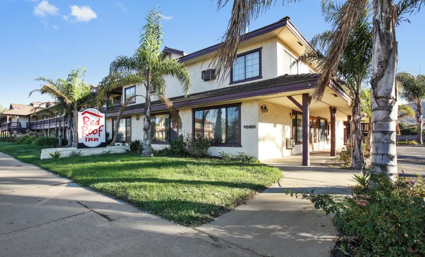 Red Roof Inn Lompoc - Image 1