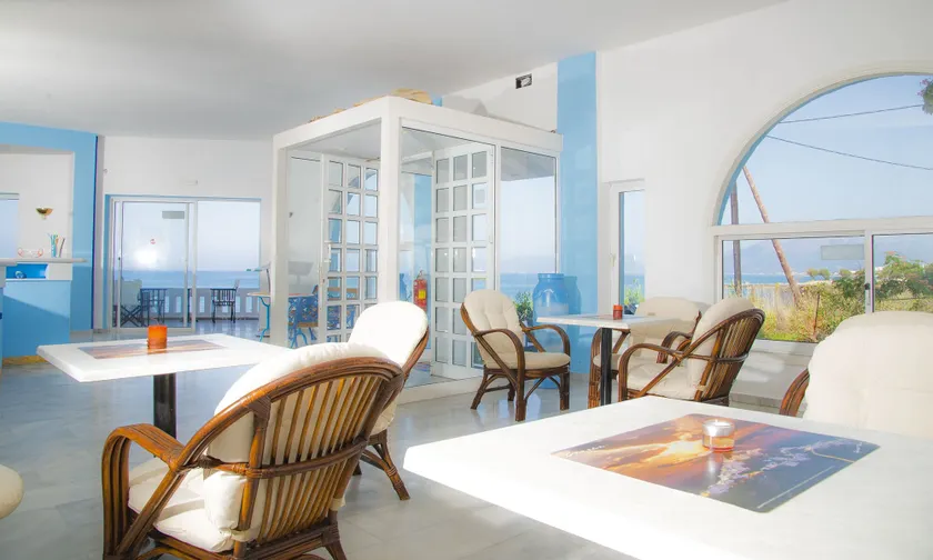 Arlen Beach Hotel - Entrée intérieure