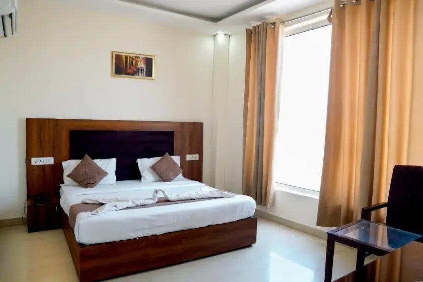 Hotel Thames Zirakpur Chandigarh Highway - Zimmer