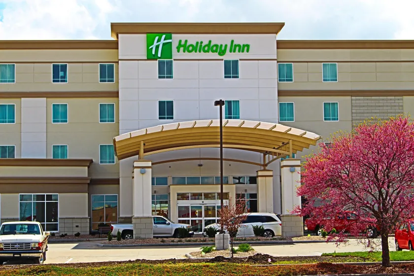 Holiday Inn Salina by IHG - Image 1