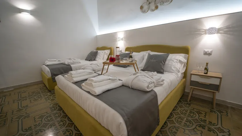 Dimora Fantasia Charme B&B - Image 1