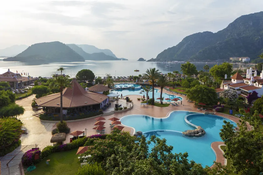 Marti Resort Deluxe Hotel - Image 1