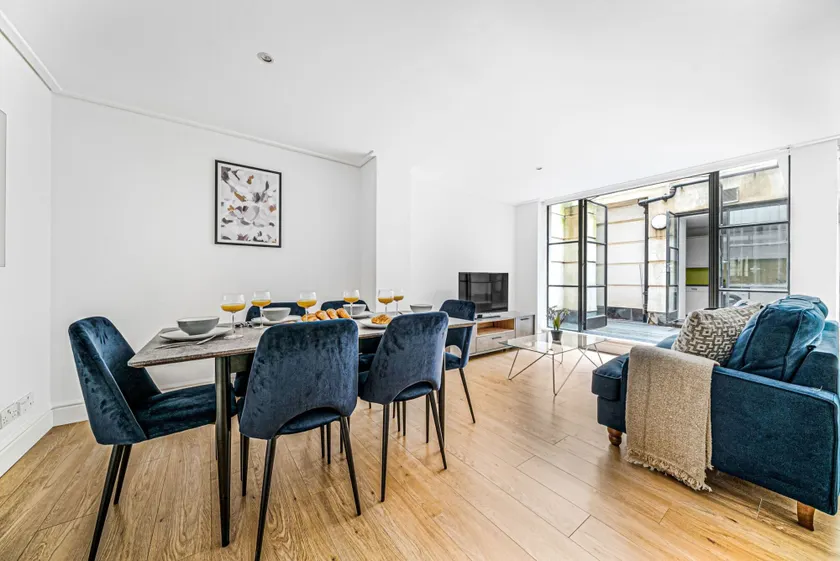 BnBNova - 2BR - Heart of Holborn - Image 1