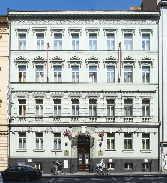 Hotel Raffaello Prague - Image 1