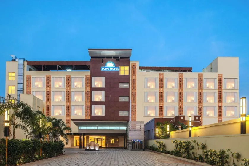 Days Hotel Chennai OMR - Image 1