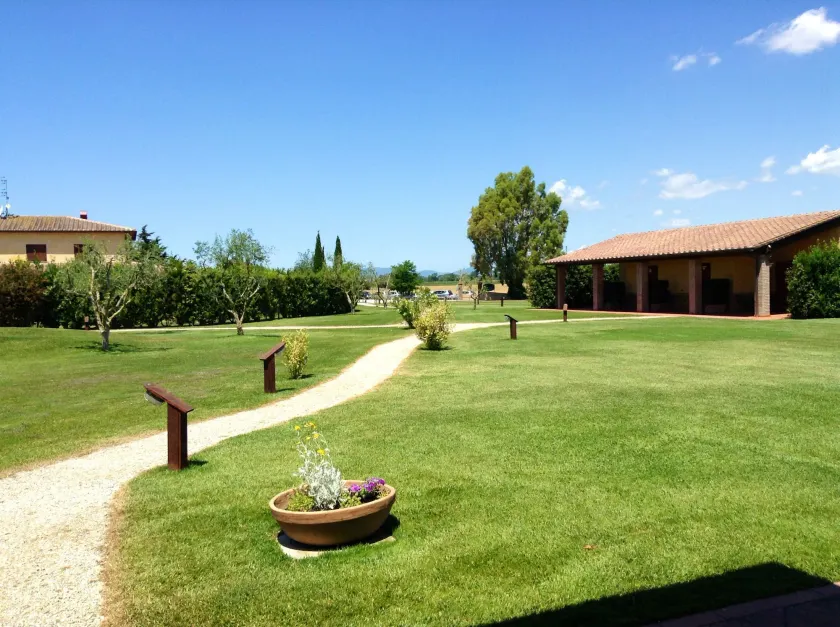 Agriturismo Giuncola & Granaiolo - Image 1