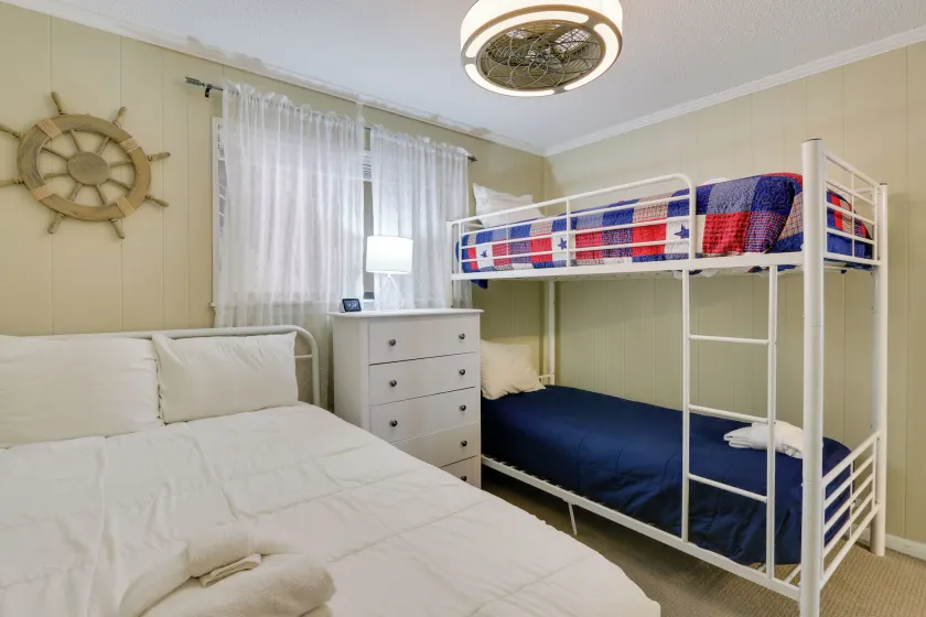 Walk to Pool & Beach: Hilton Head Island Condo! - Innenbereich