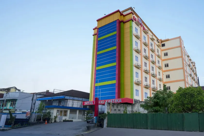 Hotel Grand Kartika Samarinda - Image 1