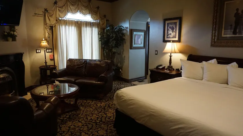 Arrowhead Manor Bed & Breakfast Inn & Event Center - Image 1